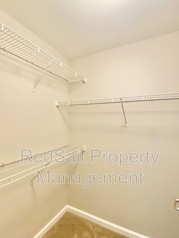 Building Photo - 107 Riva Ct