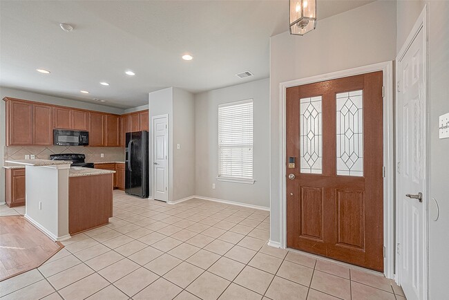 Building Photo - 2748 Maybrook Hollow Ln