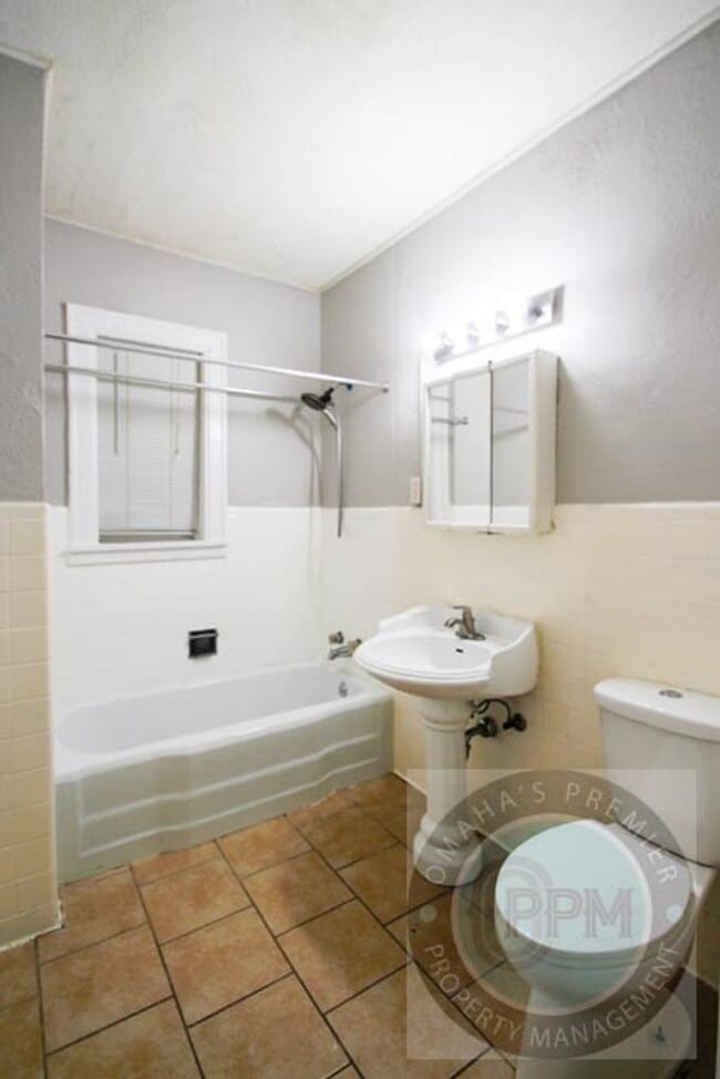 Building Photo - 530 Park Ave