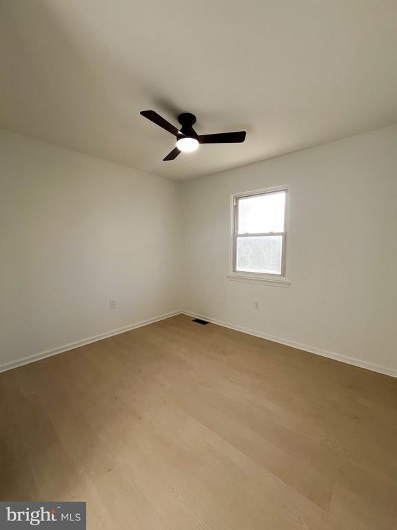 Building Photo - 719 Hunters Run