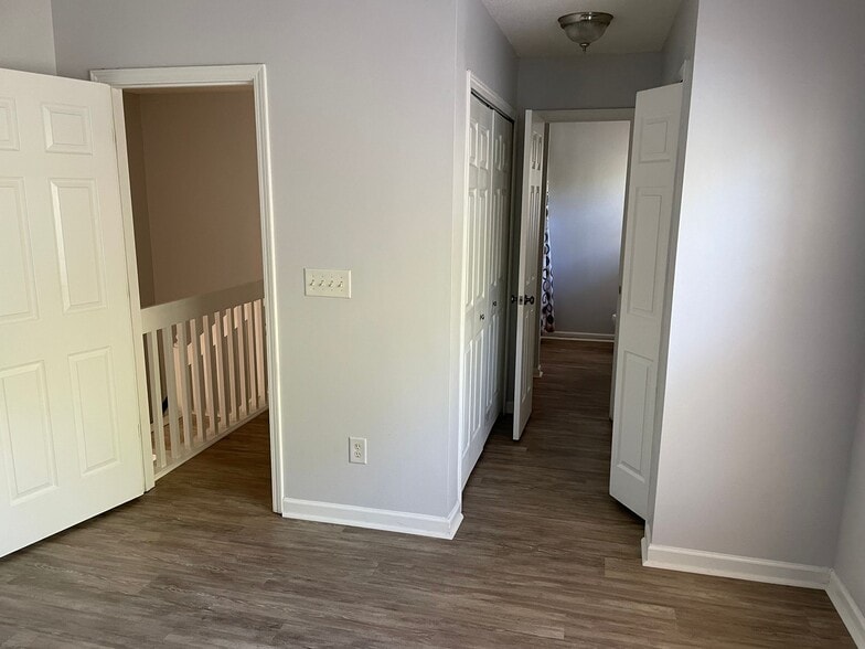 Building Photo - 2928 Mayer House Ct