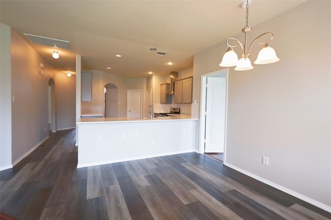 Building Photo - 9717 Mulligan Dr