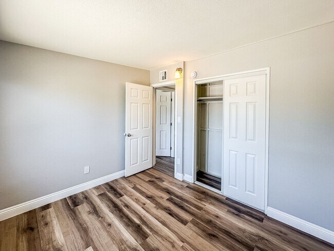 Building Photo - SD: Spacious 4BD/2BA Home in Imperial Beach with Large Yard, Turf Backyard & Attached Garage