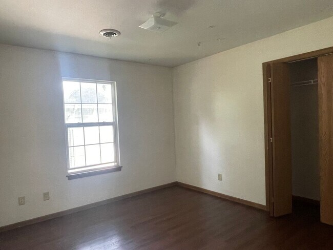 Building Photo - 1025 Colorado St