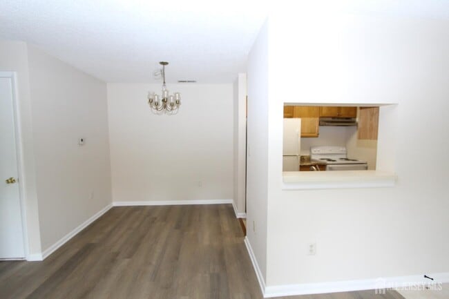 Building Photo - 4707 Ravens Crest Dr