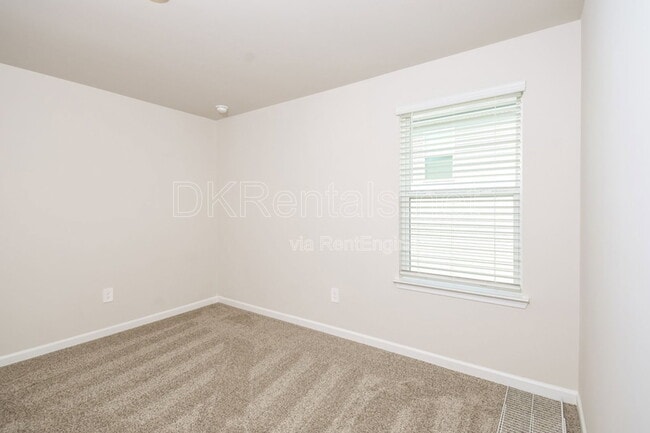 Building Photo - 177 Water Oak Wy