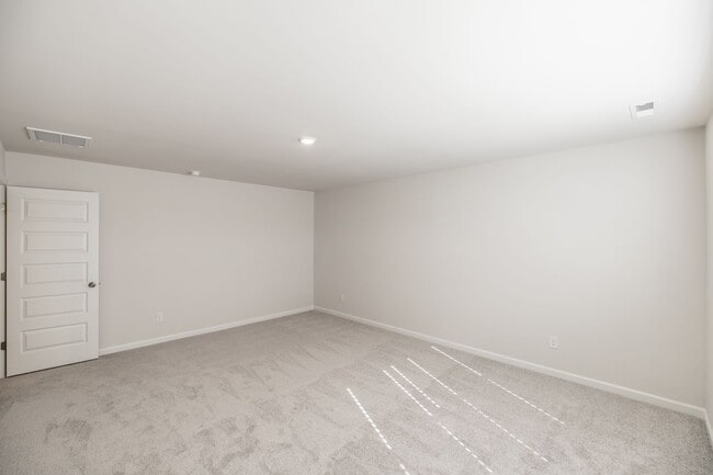 Building Photo - 616 Emerson Ln