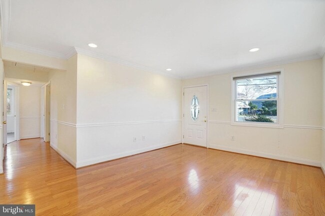 Building Photo - 6924 Kenfig Dr