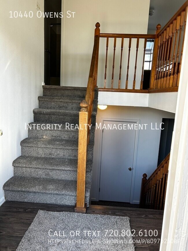 Building Photo - 10440 Owens St