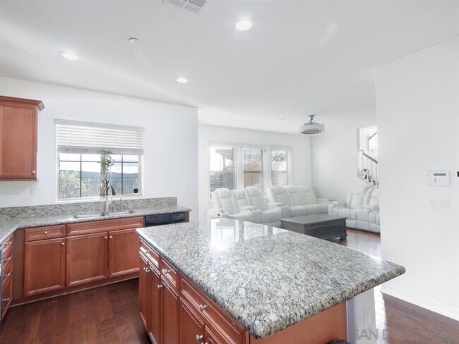 Building Photo - 8541 Old Stonefield Chase