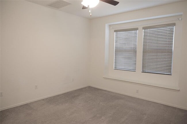 Building Photo - 11720 Reindeer Dr