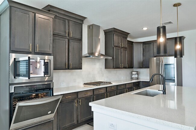 Building Photo - 6211 Shore Ridge Ct