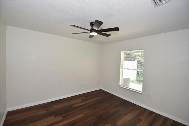 Building Photo - 33 Prattwood Ln