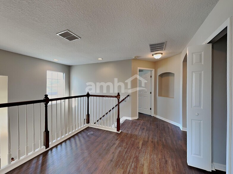 Building Photo - 15046 Braywood Trail