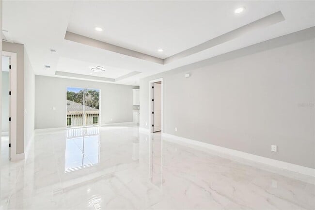 Building Photo - 145 N Orange Ave