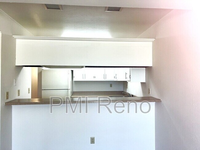 Building Photo - 2555 Clear Acre Ln