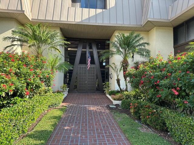 Building Photo - 1800 SE St Lucie Blvd