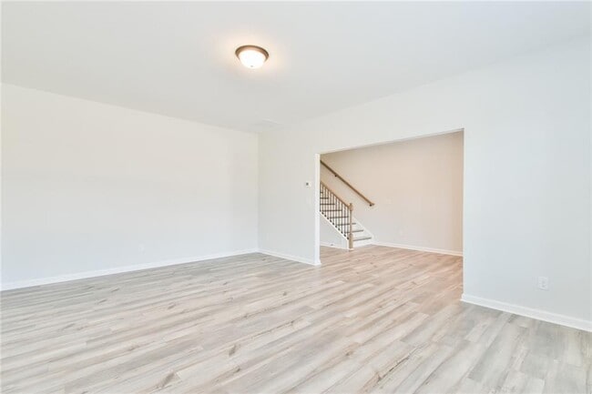 Building Photo - 2350 Whistler Wy NE