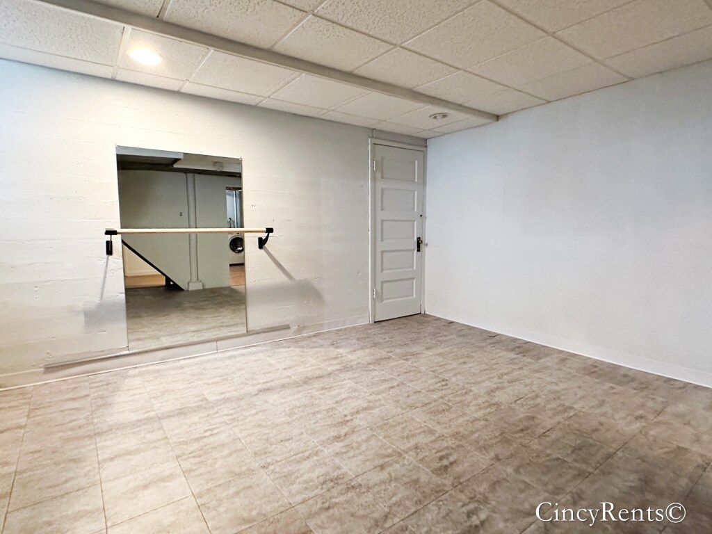 Building Photo - 4117 Paxton Ave