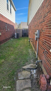 Building Photo - 4914 Trailing Clover Ct