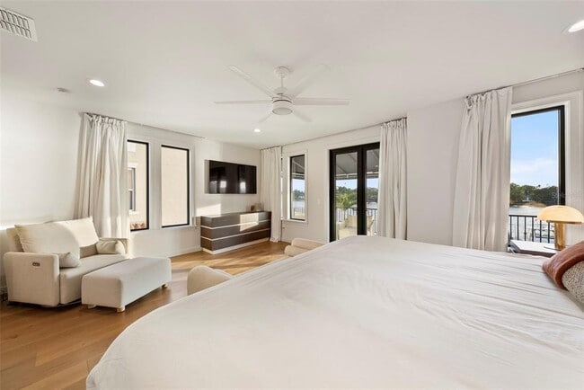 Building Photo - 1123 Abbeys Way