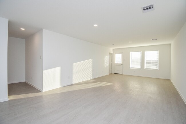 Building Photo - 5918 Havana Mist Dr