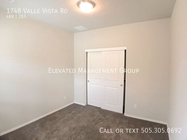 Building Photo - 1748 Valle Vista Rd NW