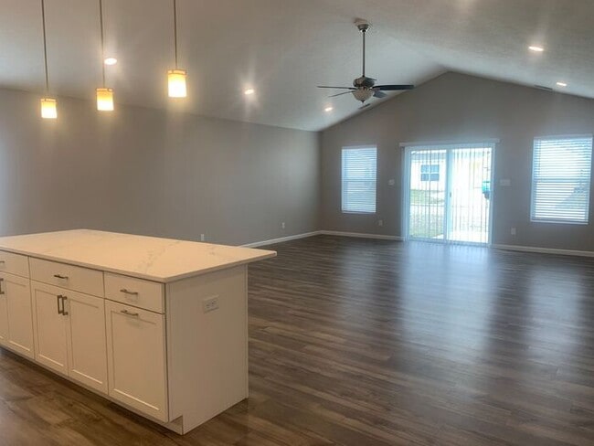 Building Photo - Experience modern living in this beautifully designed 4-bedroom, 2 full-bath home located East of...