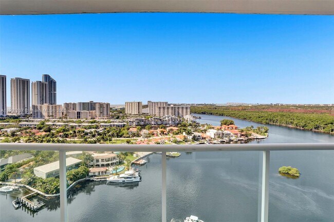 Building Photo - 400 Sunny Isles Blvd