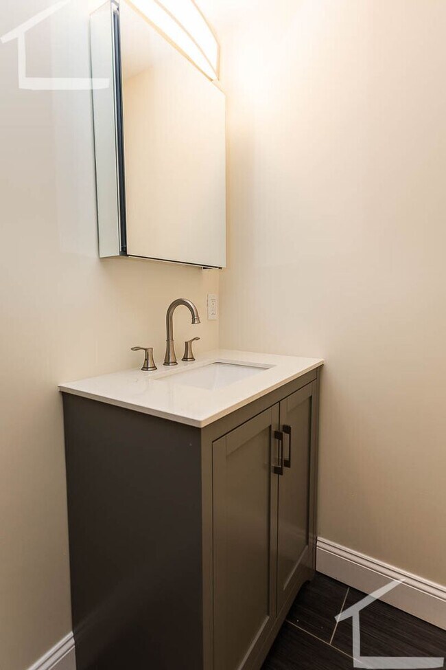 Building Photo - 474 Fulton St