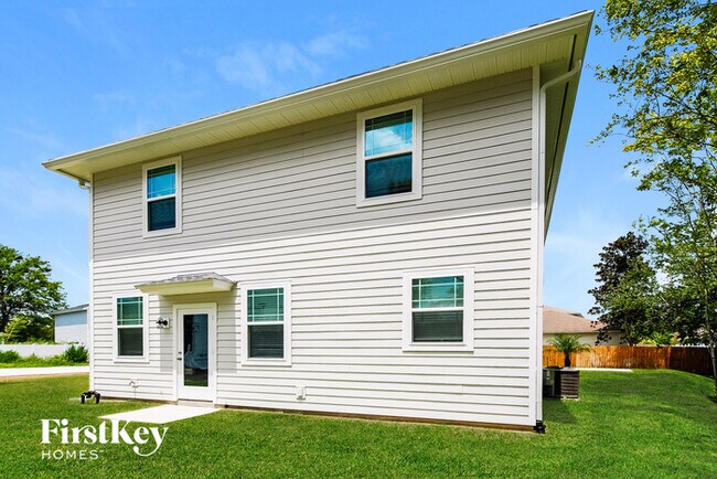 Building Photo - 456 Monet Ave