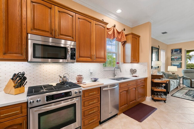Building Photo - 9007 Cherry Oaks Tr