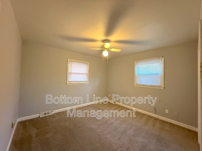 Building Photo - 9419 Brenda Ann Rd