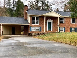 Building Photo - 4670 Lindsey Dr SW