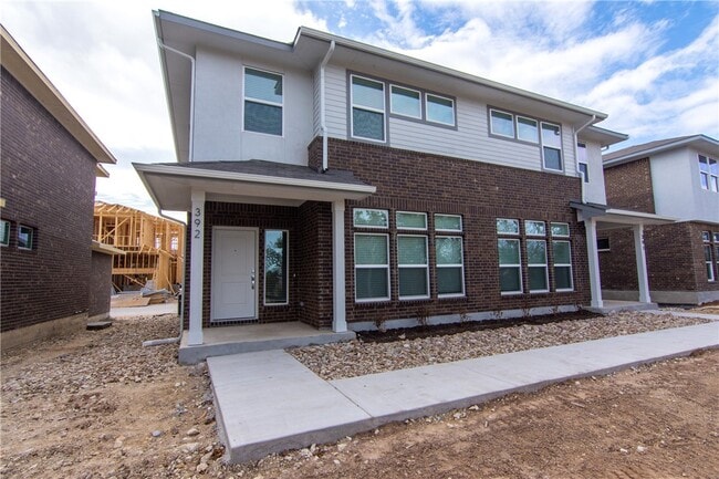 Building Photo - 605 W South St