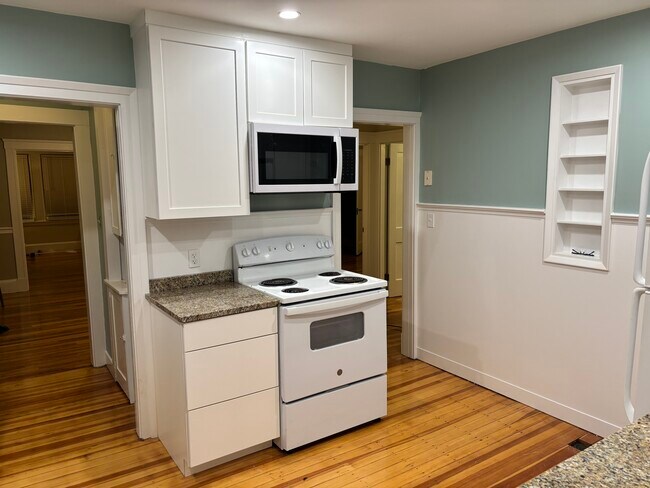 Kitchen - 16 Appleton Place