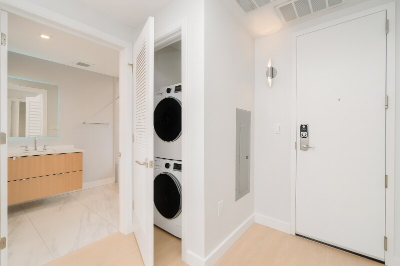 Building Photo - 1224 M St NW