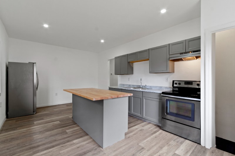 Building Photo - 55 N Chester Ave