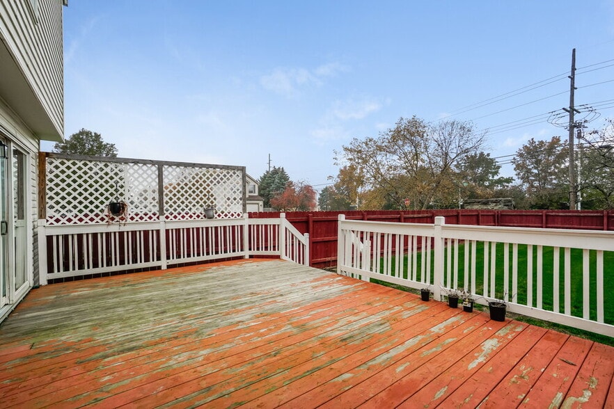 Building Photo - 5800 Chase Run