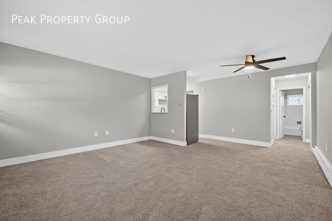 Building Photo - 6419 Montgomery Rd