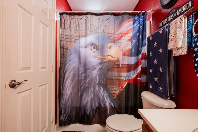 Building Photo - Beautiful 2 bedroom condo-North Las Vegas