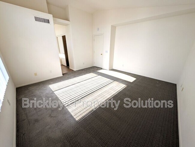 Building Photo - 3393 E Wyatt Way