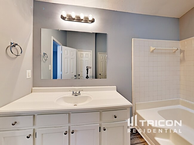 Building Photo - 7226 Amarillo Dr