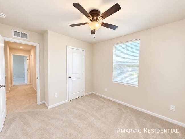 Building Photo - 228 Nepeta Dr
