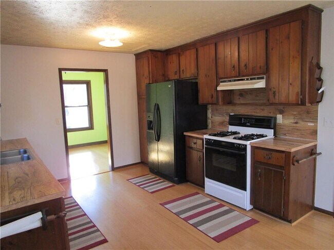 Building Photo - 1623 Rex Dr