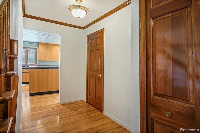 Building Photo - 1777 Fairway Dr