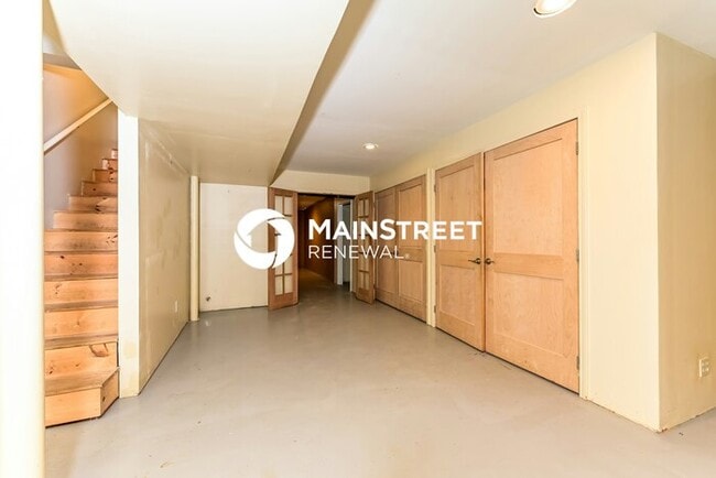 Building Photo - 3 Bedroom Pet-Friendly Home in ELLENWOOD, GA with Main Street Renewal