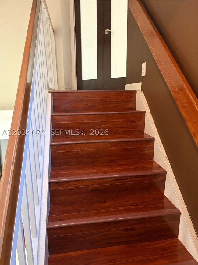 Building Photo - 13935 SW 93rd Ln