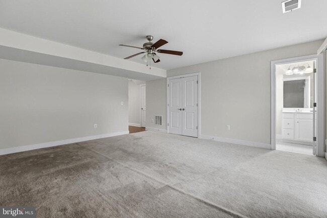 Building Photo - 10523 Hinton Wy