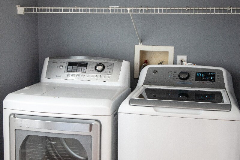 Building Photo - 6009 Monroe Crossing